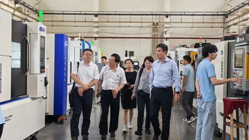 数控车床故障代码提示全解析：如何快速定位问题